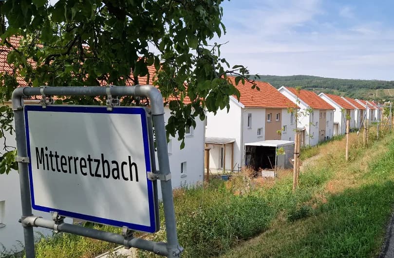 4-Zimmer-Haus mieten in Hollabrunn – 110 m², € 1.154 – Bild 2 von 5
