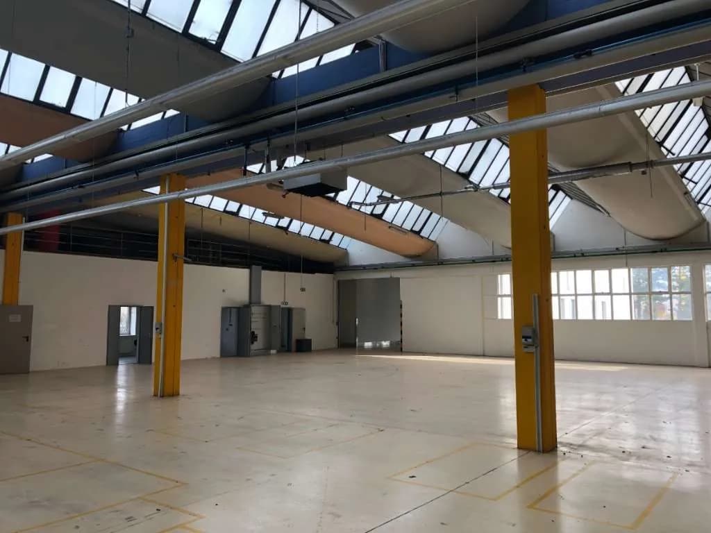 Gewerbeimmobilie mieten in Wiener Neustadt – 1 776 m², € 8.500 – Bild 3 von 13