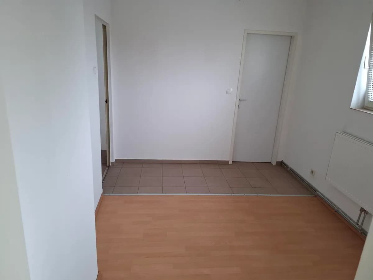 Gewerbeimmobilie mieten in Mödling – 29 m², € 333 – Bild 2 von 8