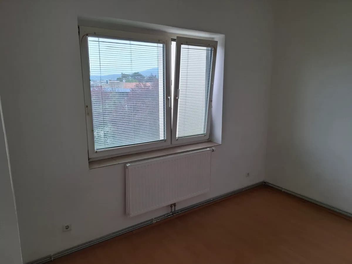 Gewerbeimmobilie mieten in Mödling – 29 m², € 333 – Bild 8 von 8