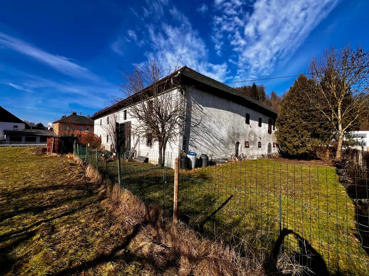 Grundstück kaufen in Vöcklabruck – 5 500 m², € 960.000 – Bild 5 von 9