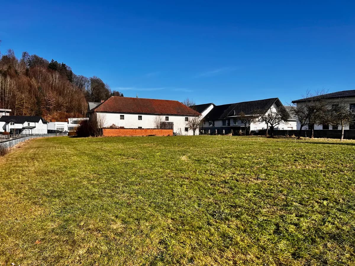 Grundstück kaufen in Vöcklabruck – 5 500 m², € 960.000 – Bild 6 von 9