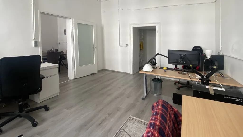 2-Zimmer-Gewerbeimmobilie mieten in Wien – 42,05 m², € 622 – Bild 3 von 9