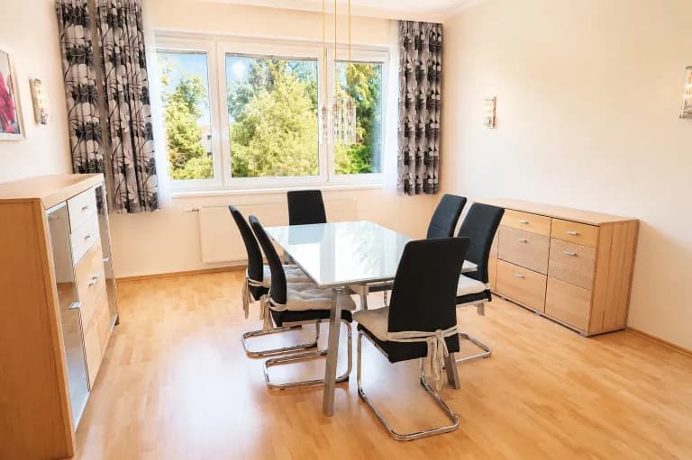 7-Zimmer-Haus mieten in Mödling – 212 m², € 2.400 – Bild 8 von 8