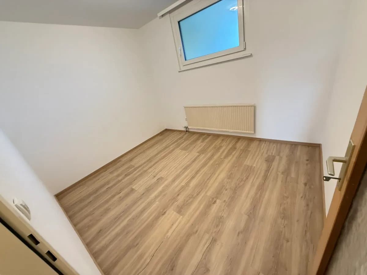 3-Zimmer-Wohnung mieten in Steyr – 70 m², € 760 – Bild 8 von 11