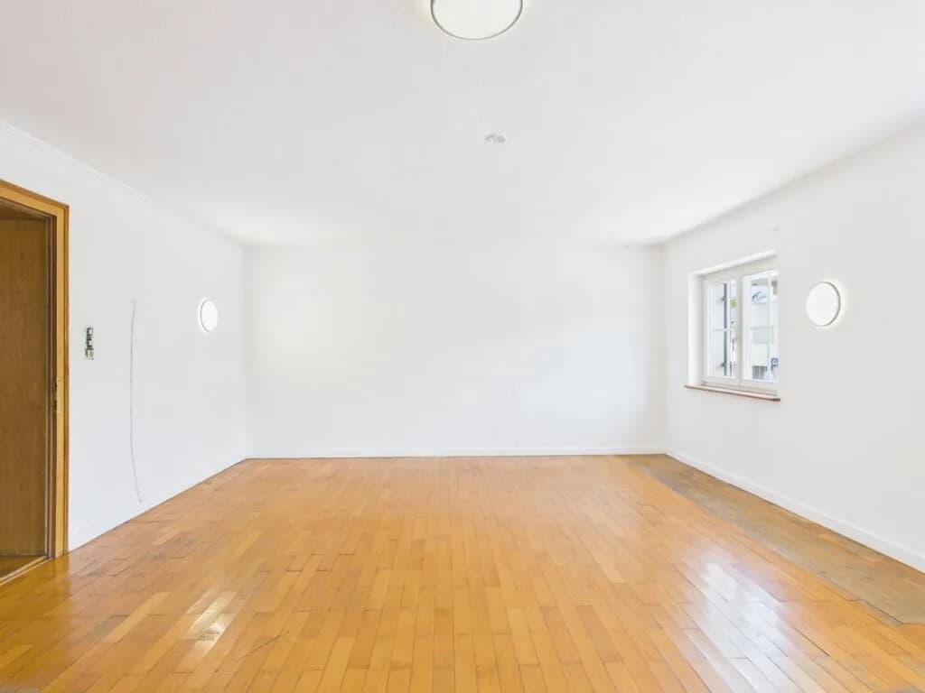 5-Zimmer-Wohnung mieten in Feldkirch – 195,88 m², € 1.750 – Bild 3 von 21