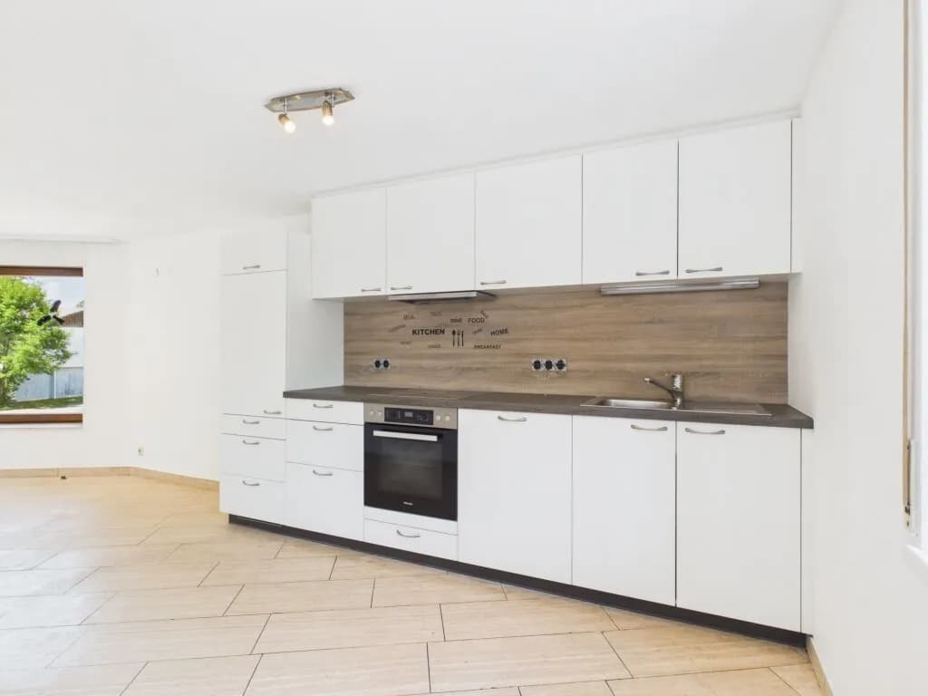 5-Zimmer-Wohnung mieten in Feldkirch – 195,88 m², € 1.750 – Bild 8 von 21