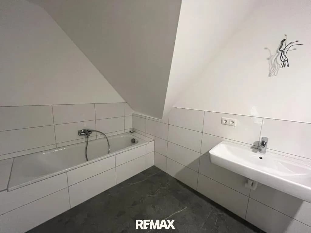 3-Zimmer-Wohnung mieten in Steyr – 77 m², € 943 – Bild 10 von 11