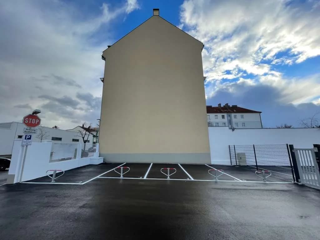 Immobilie mieten in Wiener Neustadt – 15 m², € 60 – Bild 2 von 3