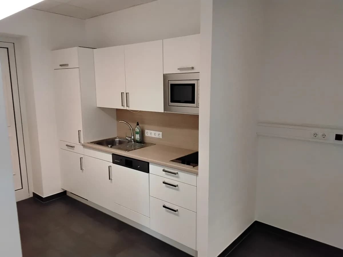 Gewerbeimmobilie mieten in Wels-Land – 79 m², € 800 – Bild 6 von 12
