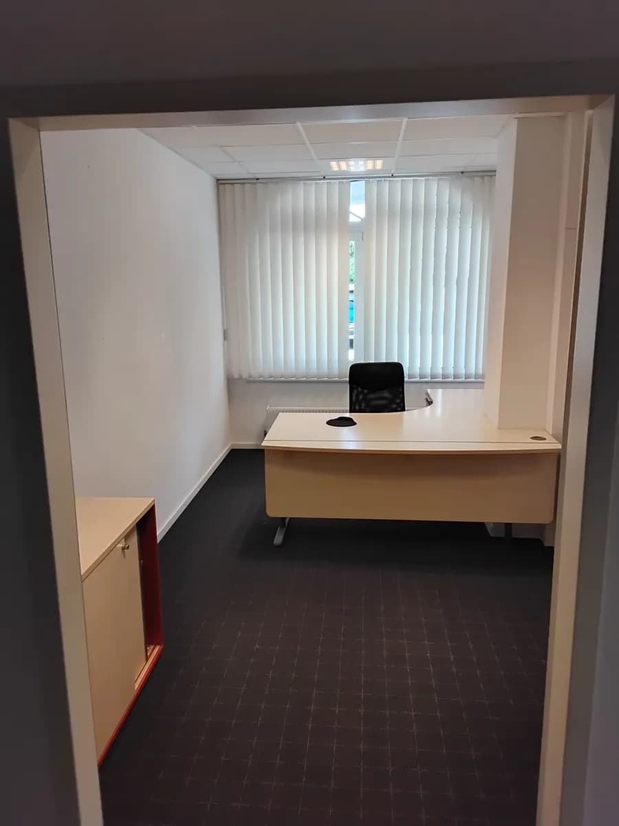 Gewerbeimmobilie mieten in Wels-Land – 79 m², € 800 – Bild 7 von 12
