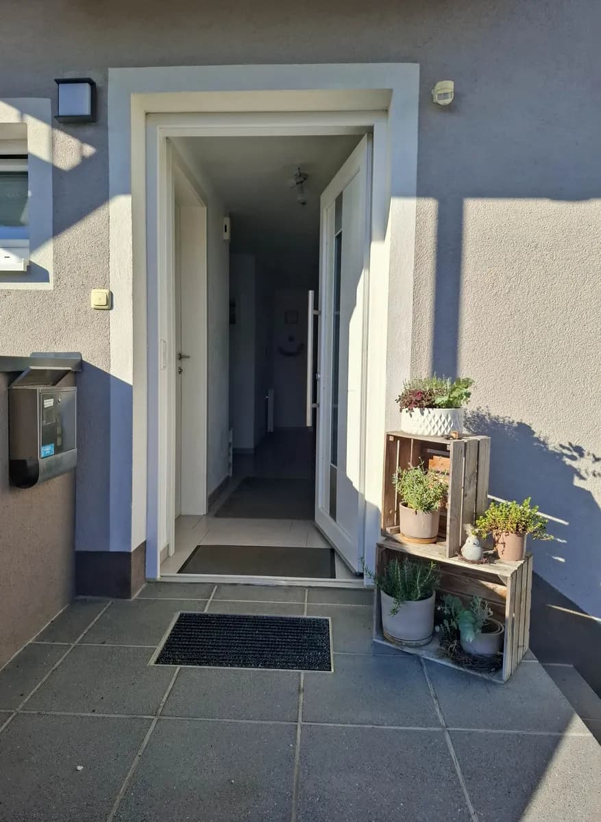 3-Zimmer-Wohnung mieten in Vöcklabruck – 76 m², € 1.165