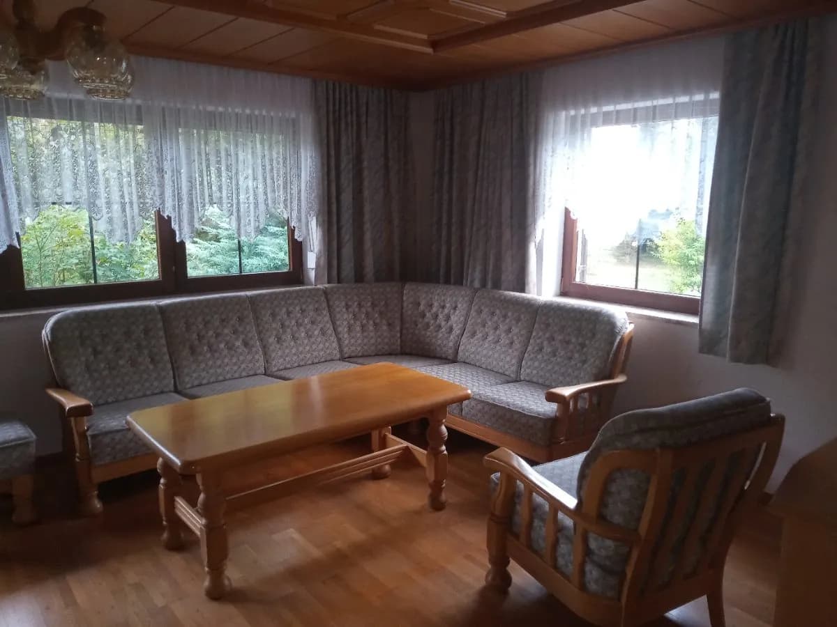 5-Zimmer-Haus mieten in Braunau am Inn – 150 m², € 1.090 – Bild 3 von 4