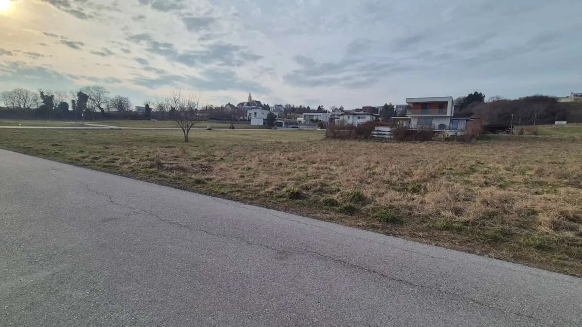 Grundstück kaufen in Eisenstadt – 825 m², € 346.500 – Bild 4 von 5