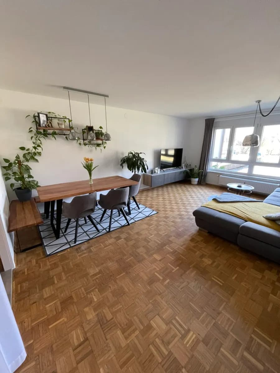 2-Zimmer-Wohnung mieten in Neunkirchen – 56 m², € 770 – Bild 2 von 12