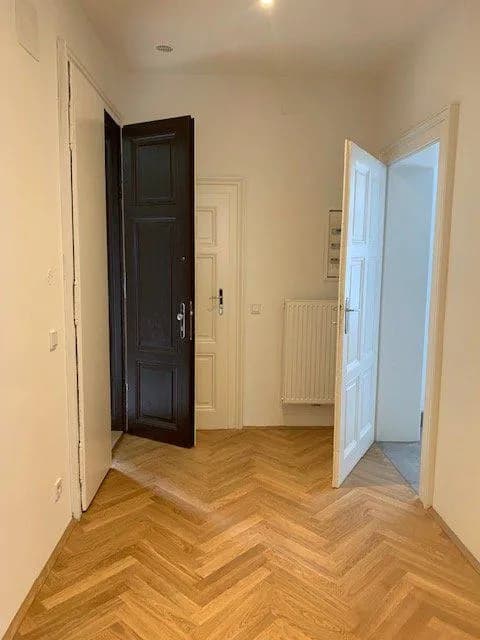 4-Zimmer-Wohnung mieten in Wien – 93 m², € 1.716 – Bild 3 von 13