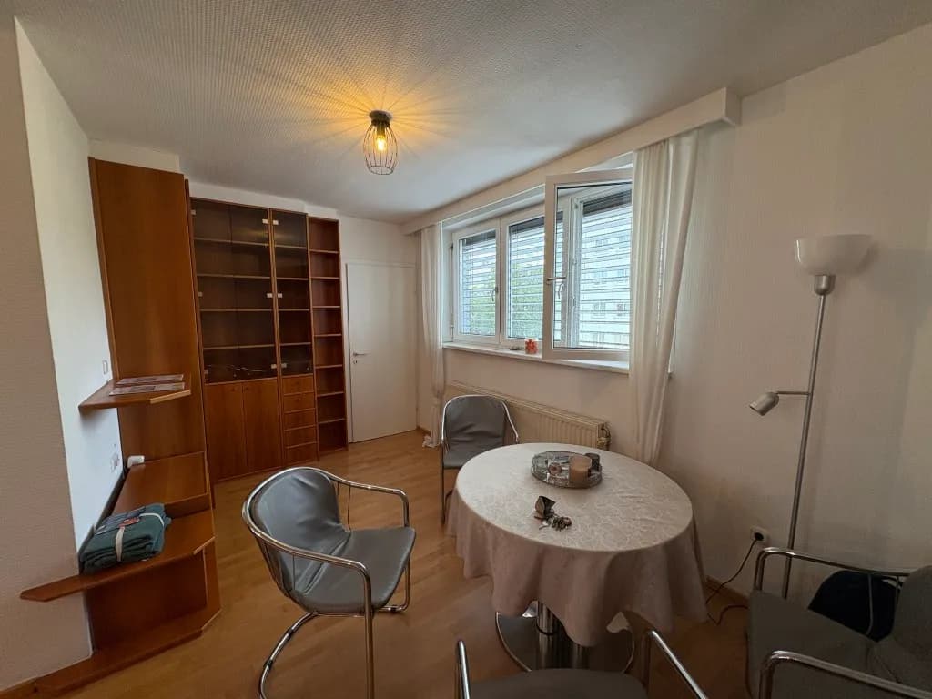 2-Zimmer-Wohnung mieten in Linz – 40 m², € 720 – Bild 2 von 11
