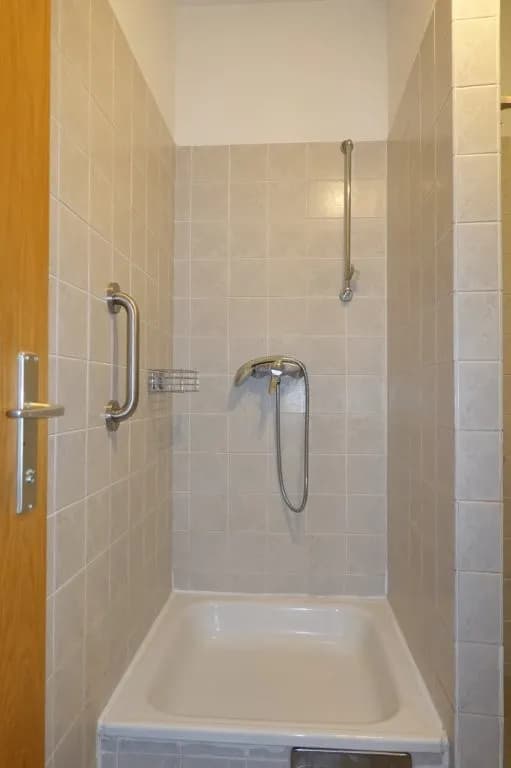 2-Zimmer-Wohnung mieten in Linz – 44 m², € 727 – Bild 2 von 23