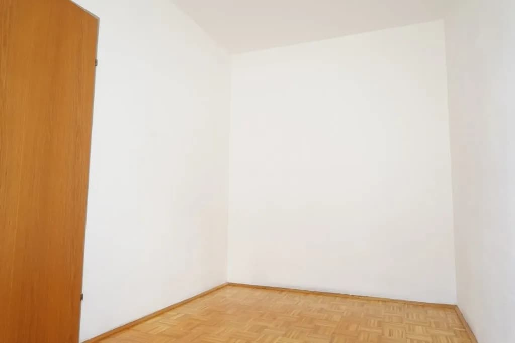 2-Zimmer-Wohnung mieten in Linz – 44 m², € 727 – Bild 10 von 23