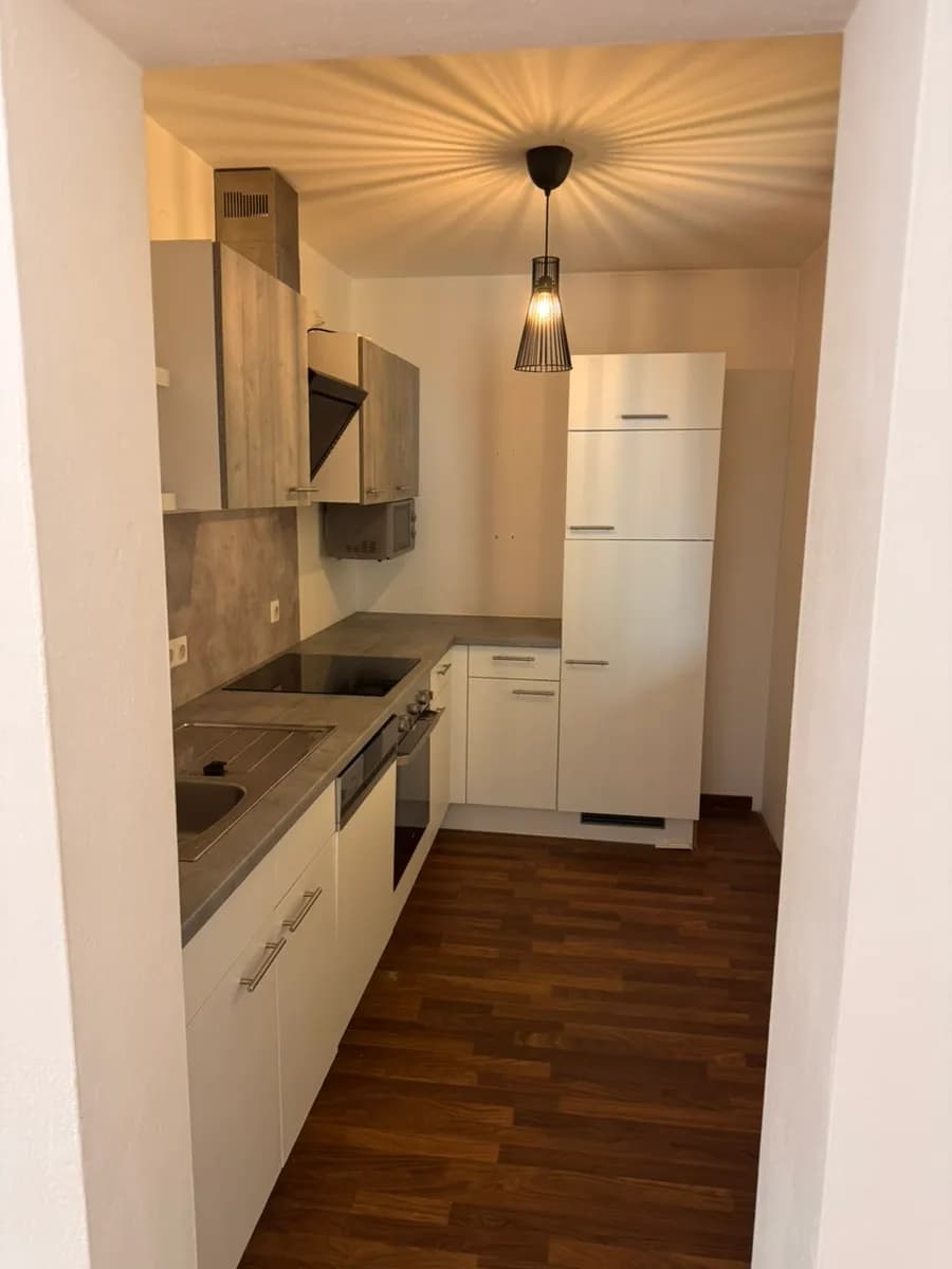 1-Zimmer-Wohnung mieten in Salzburg Stadt – 42 m², € 1.250 – Bild 4 von 7