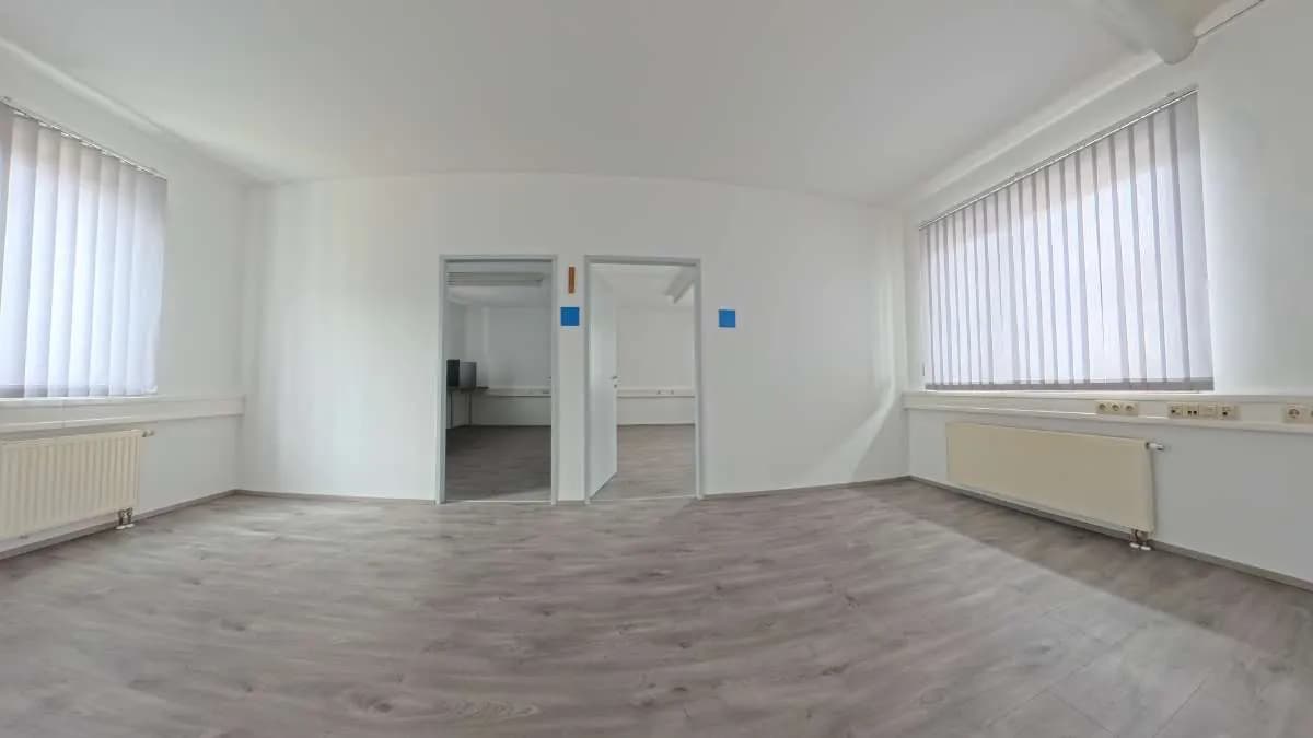 Gewerbeimmobilie mieten in Eferding – 150 m², € 1.500 – Bild 1 von 16