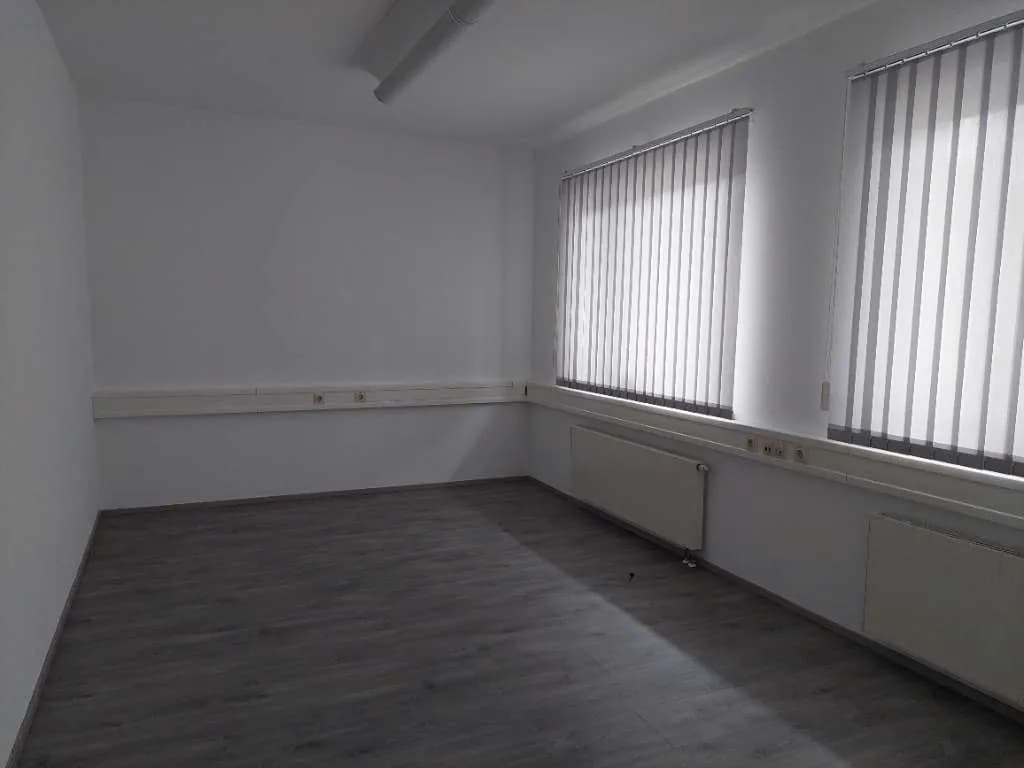 Gewerbeimmobilie mieten in Eferding – 150 m², € 1.500 – Bild 10 von 16