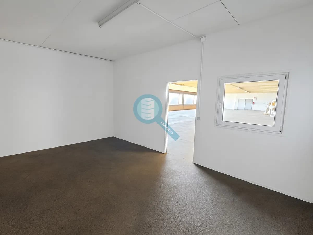 3-Zimmer-Gewerbeimmobilie mieten in Linz Land – 330 m², € 1.499 – Bild 4 von 6