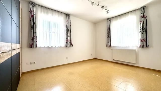 6-Zimmer-Gewerbeimmobilie kaufen in Braunau am Inn – 160 m², € 750.000 – Bild 6 von 23