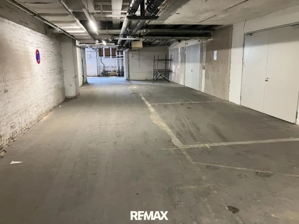Gewerbeimmobilie mieten in Baden – 150 m², € 6 – Bild 4 von 4