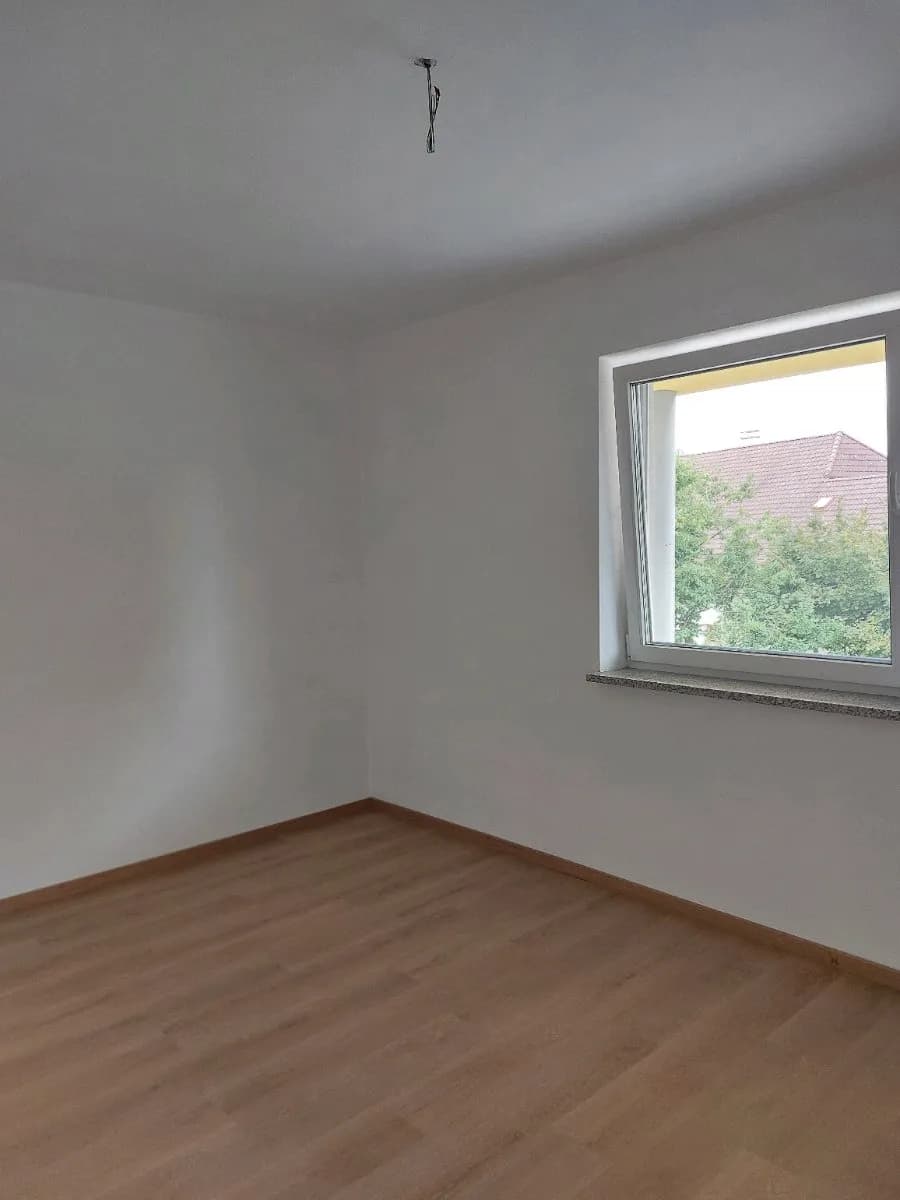 2-Zimmer-Wohnung mieten in Vöcklabruck – 41 m², € 590 – Bild 2 von 5