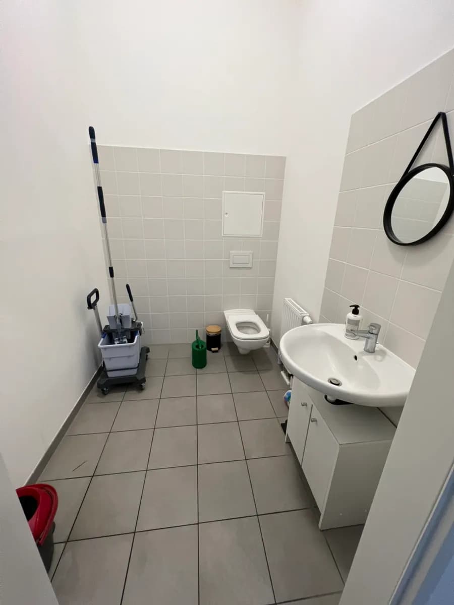 Gewerbeimmobilie mieten in Wien – 123 m², € 1.388 – Bild 6 von 6