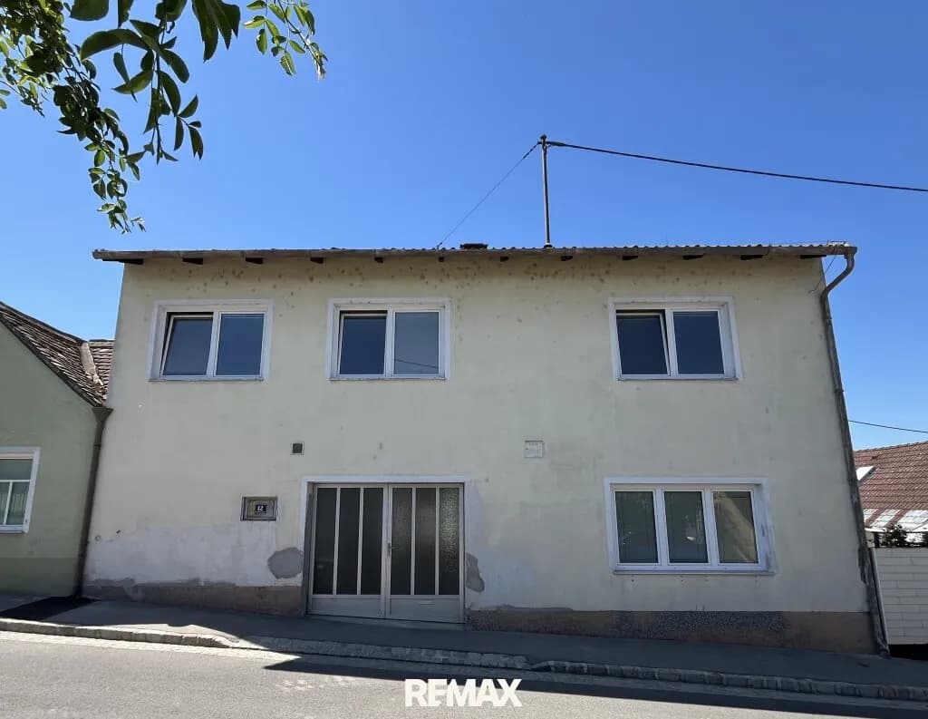 4-Zimmer-Haus kaufen in Mistelbach – 130 m², € 135.000