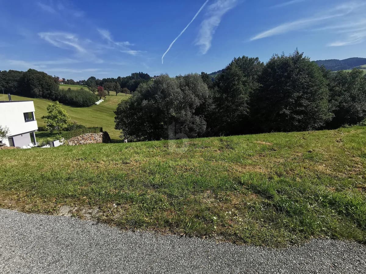 Grundstück kaufen in Amstetten – 1 489 m², € 125.000 – Bild 2 von 4