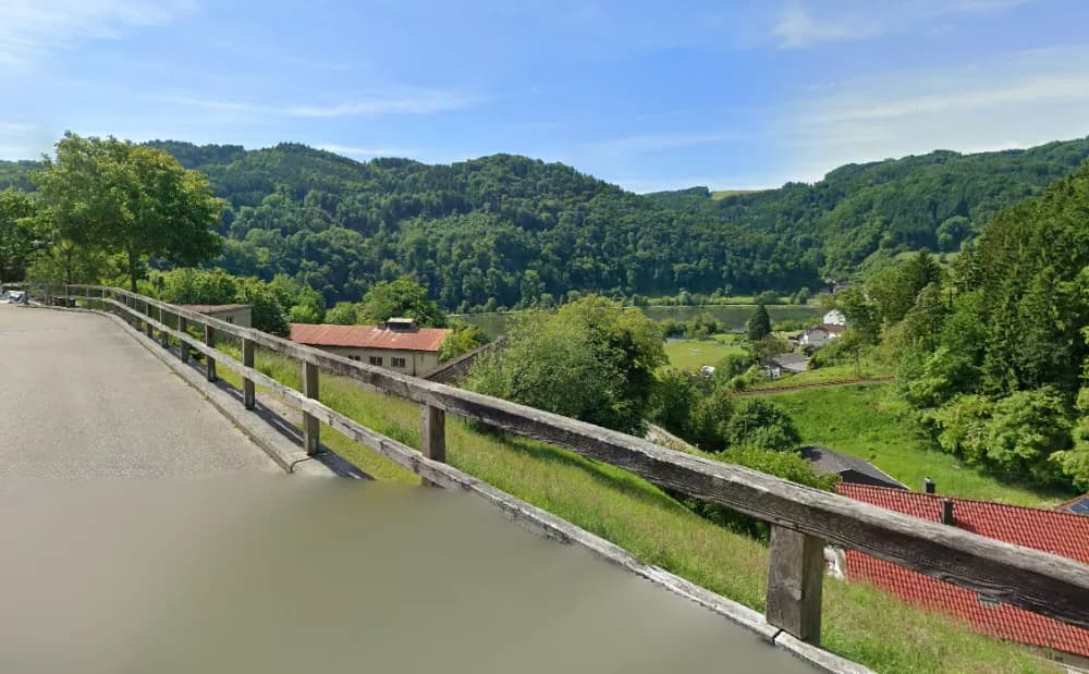Grundstück kaufen in Perg – 1 170 m², € 67.000 – Bild 2 von 2