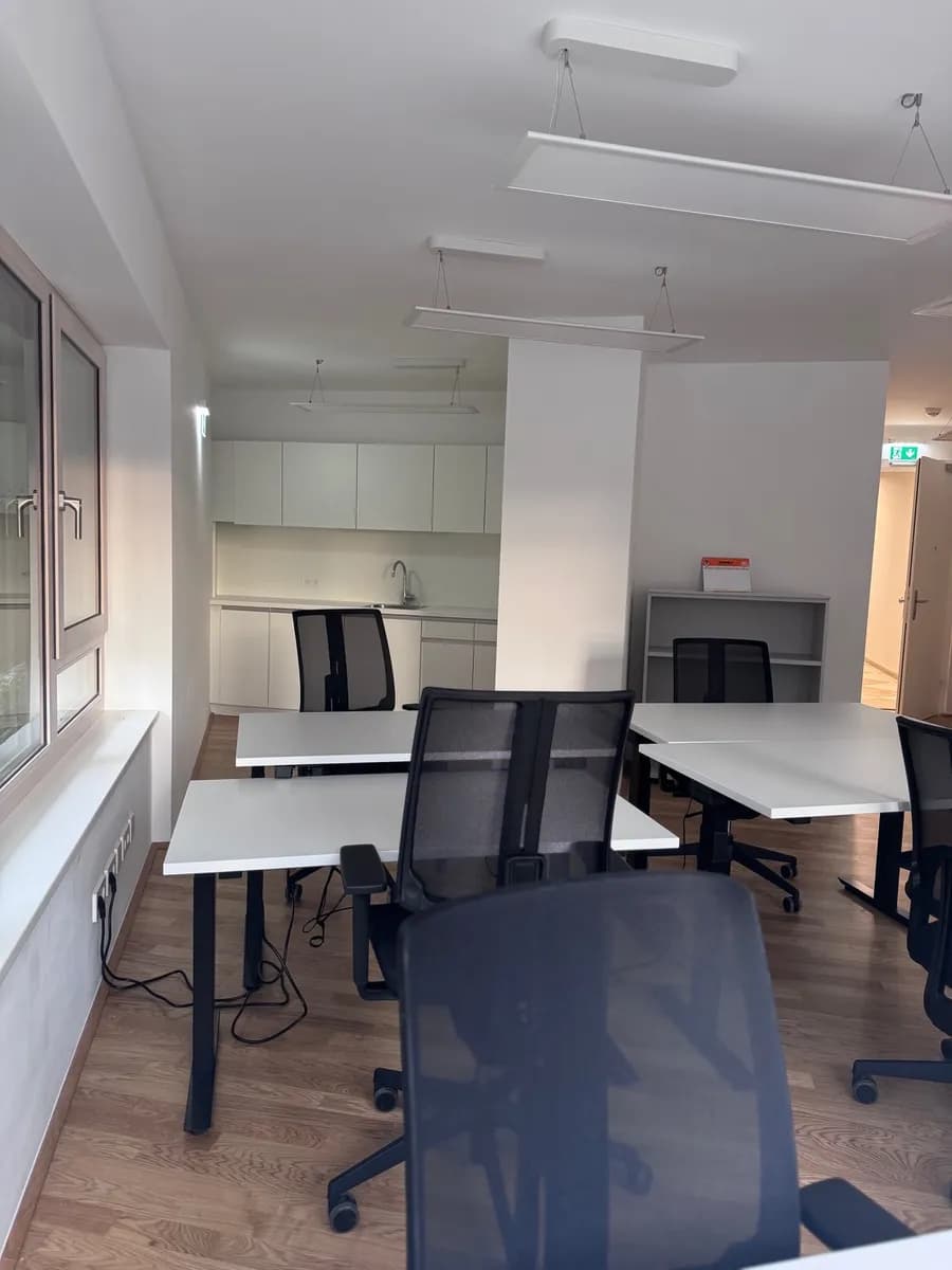 2-Zimmer-Wohnung mieten in Wien – 46 m², € 2.000 – Bild 33 von 39