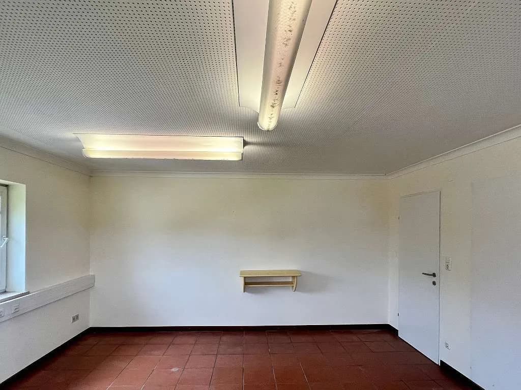 3-Zimmer-Gewerbeimmobilie mieten in Salzburg-Umgebung – 70 m², € 499 – Bild 3 von 5