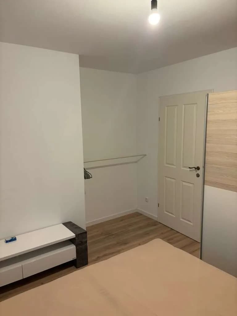 2-Zimmer-Wohnung mieten in Baden – 60 m², € 950 – Bild 18 von 22