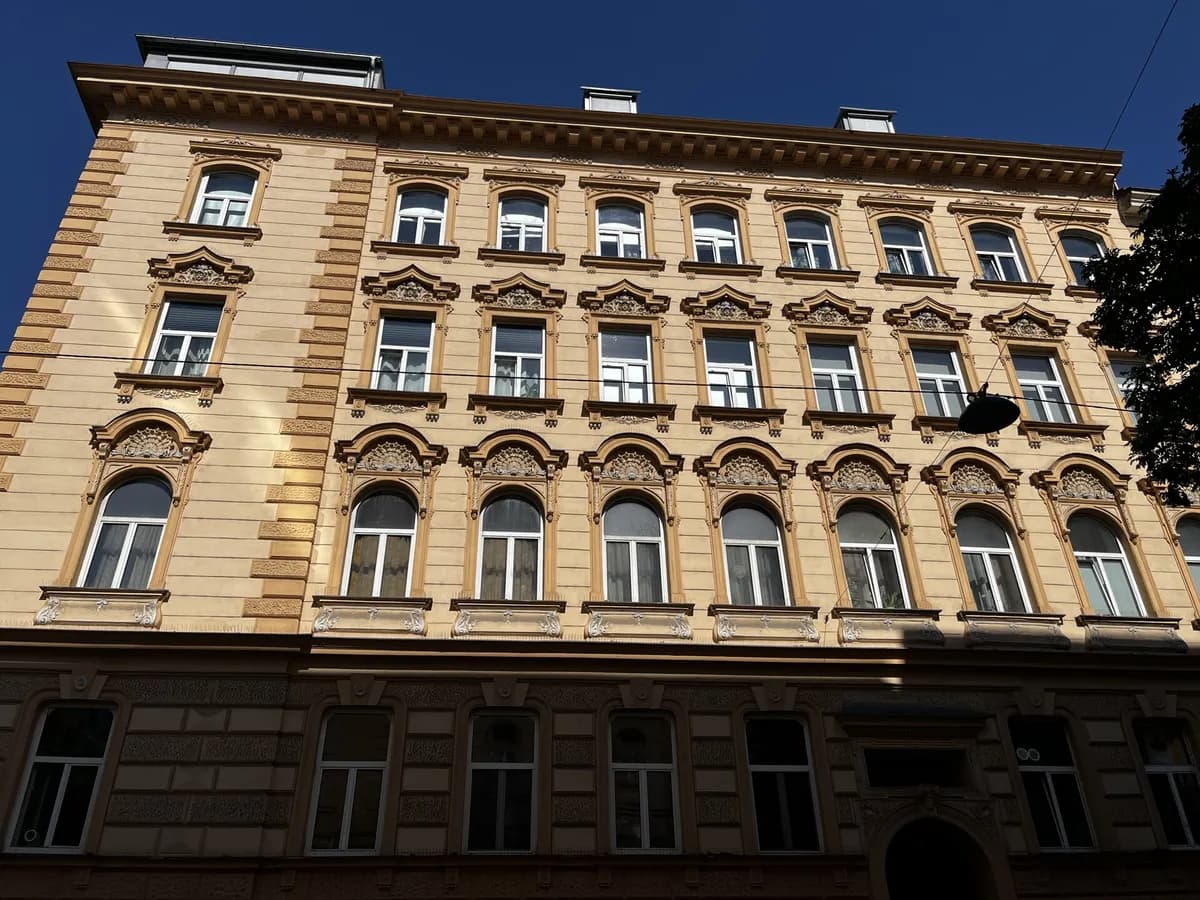 Gewerbeimmobilie mieten in Wien – 113 m², € 1.465