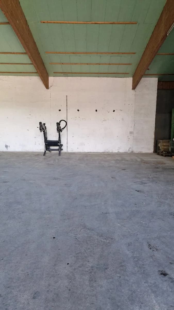 Gewerbeimmobilie mieten in Vöcklabruck – 150 m², € 1.000 – Bild 2 von 3