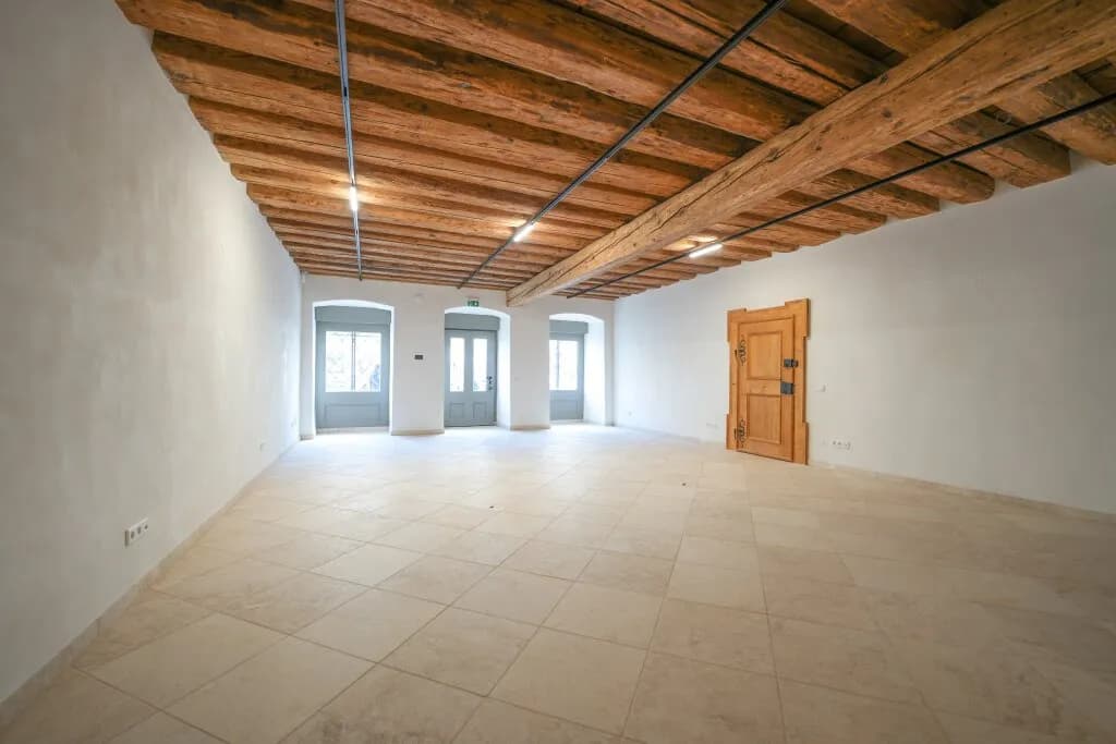 2-Zimmer-Gewerbeimmobilie mieten in Wels – 108 m², € 1.537 – Bild 4 von 20