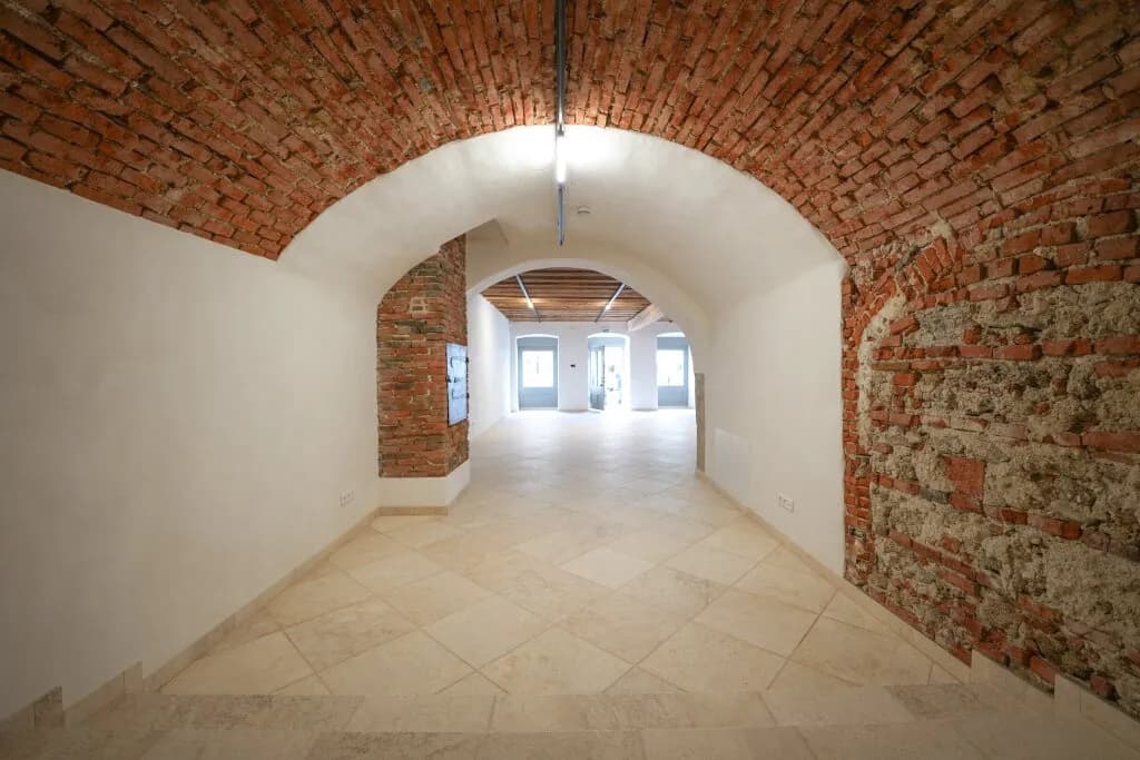 2-Zimmer-Gewerbeimmobilie mieten in Wels – 108 m², € 1.537 – Bild 5 von 20