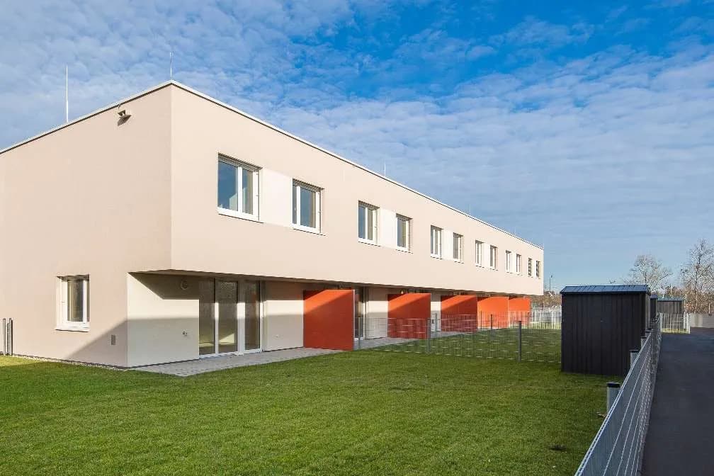 4-Zimmer-Haus kaufen in Bruck an der Leitha – 142 m², € 549.780 – Bild 2 von 16