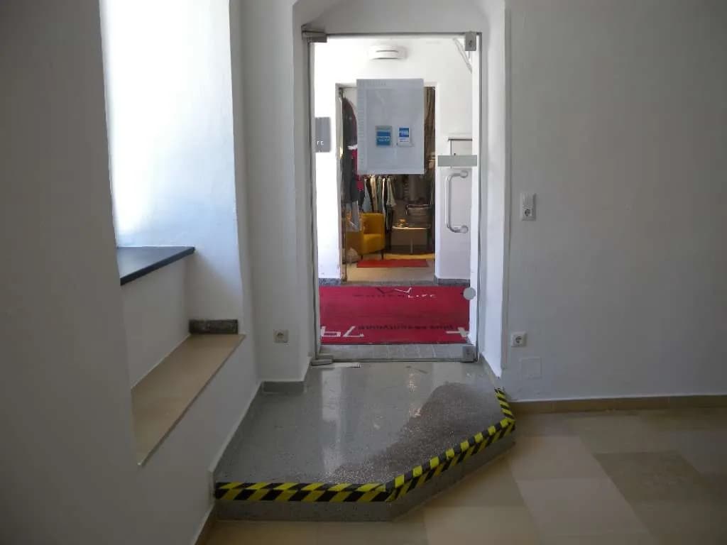 1-Zimmer-Gewerbeimmobilie mieten in Steyr – 46 m², € 690 – Bild 4 von 6