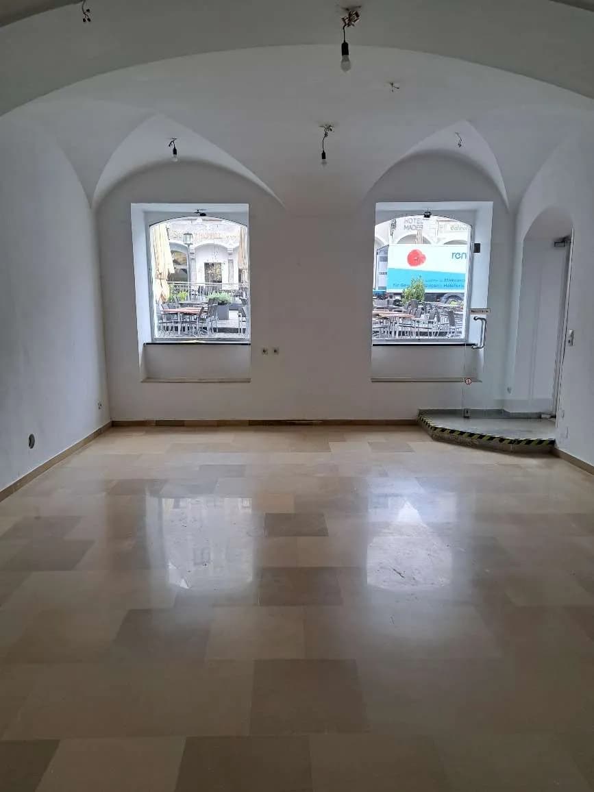 1-Zimmer-Gewerbeimmobilie mieten in Steyr – 46 m², € 690 – Bild 6 von 6
