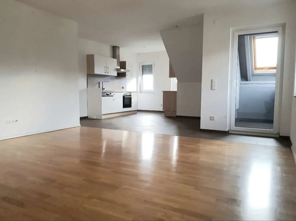 2-Zimmer-Wohnung mieten in Wels – 80 m², € 1.051 – Bild 10 von 32