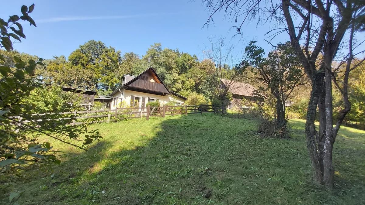 Grundstück kaufen in Graz-Umgebung – 2 800 m², € 300 – Bild 2 von 10
