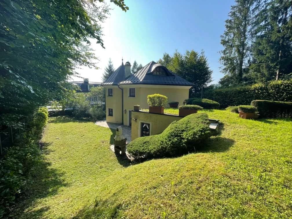 Immobilie mieten in Salzburg Stadt – 310 m², € 4.480 – Bild 2 von 17