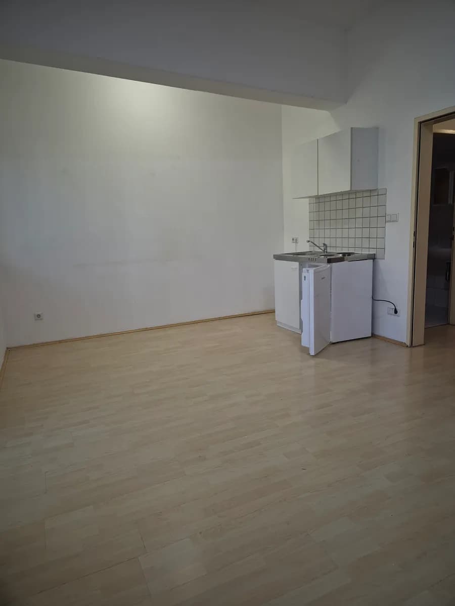 1-Zimmer-Wohnung mieten in Graz – 33 m², € 420 – Bild 8 von 13