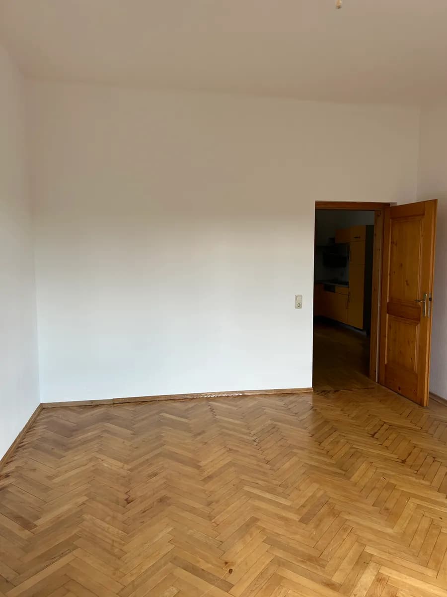 2-Zimmer-Wohnung mieten in Steyr – 62 m², € 465 – Bild 2 von 8