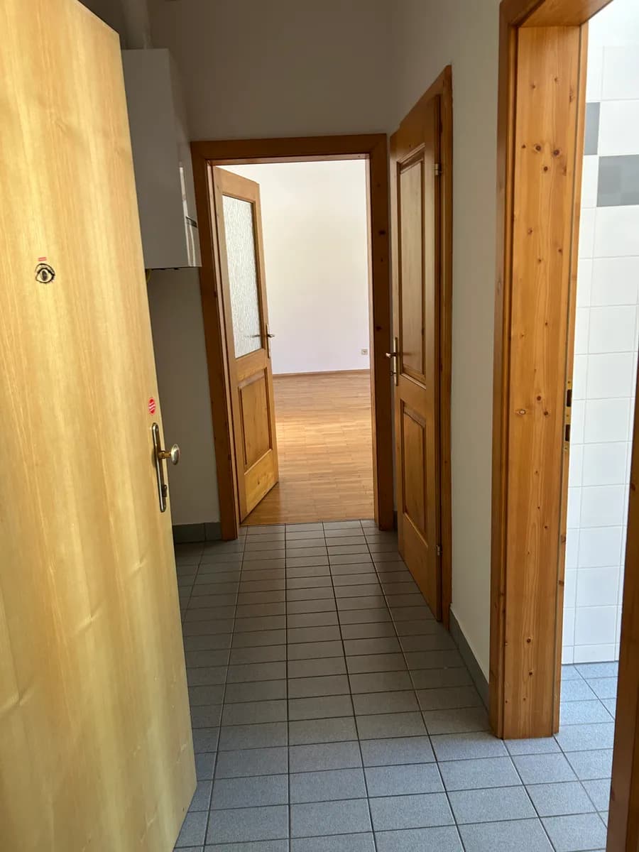 2-Zimmer-Wohnung mieten in Steyr – 62 m², € 465 – Bild 8 von 8